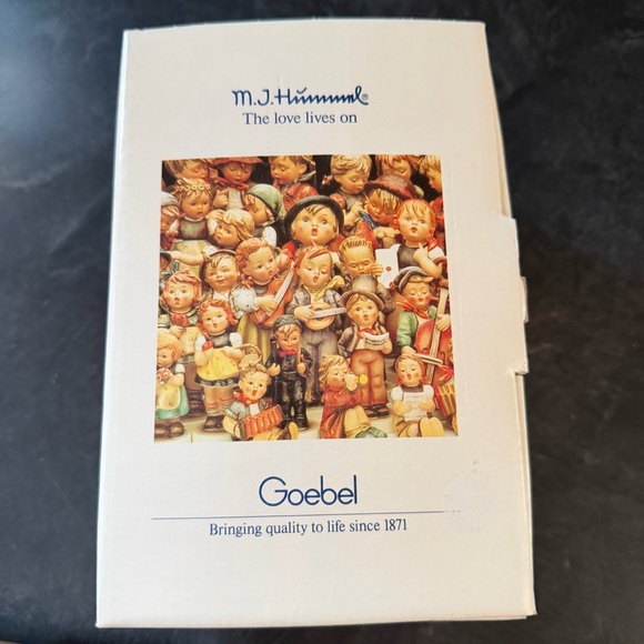 VINTAGE HUMMEL SIGNS OF SPRING #829 FIGURINE 5 inch box included - Picture 4 of 16